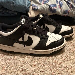 Nike Classic Black and White Low-Tops